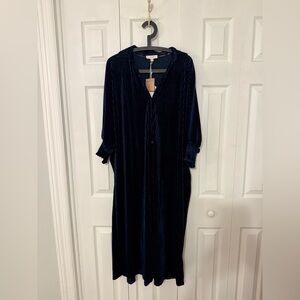 UMGEE Women's Shirt Dress Size L Blue Striped Velvet Collared